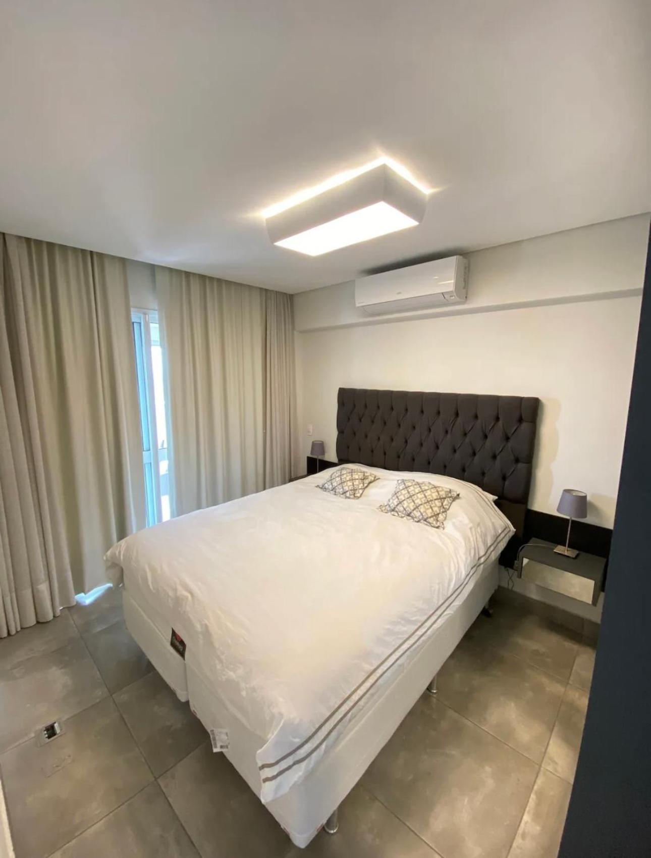 Apartamento Confortavel, Ar Na Sala E Quarto, Garagem, 183 *
